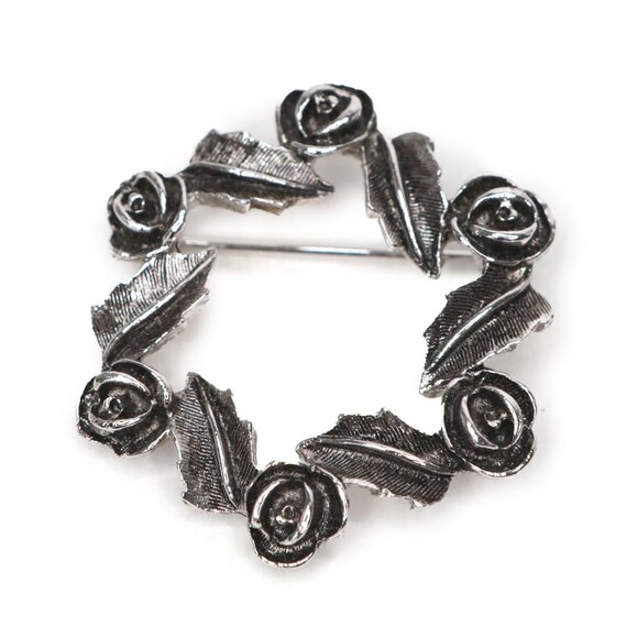 Vintage Sarah Coventry Silver Tone Rose Wreath Brooch Pin 80s Jewelry Designer - Picture 1 of 8